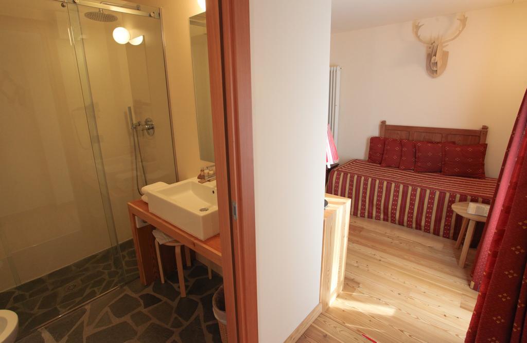 Hotel Berthod Courmayeur Quarto foto